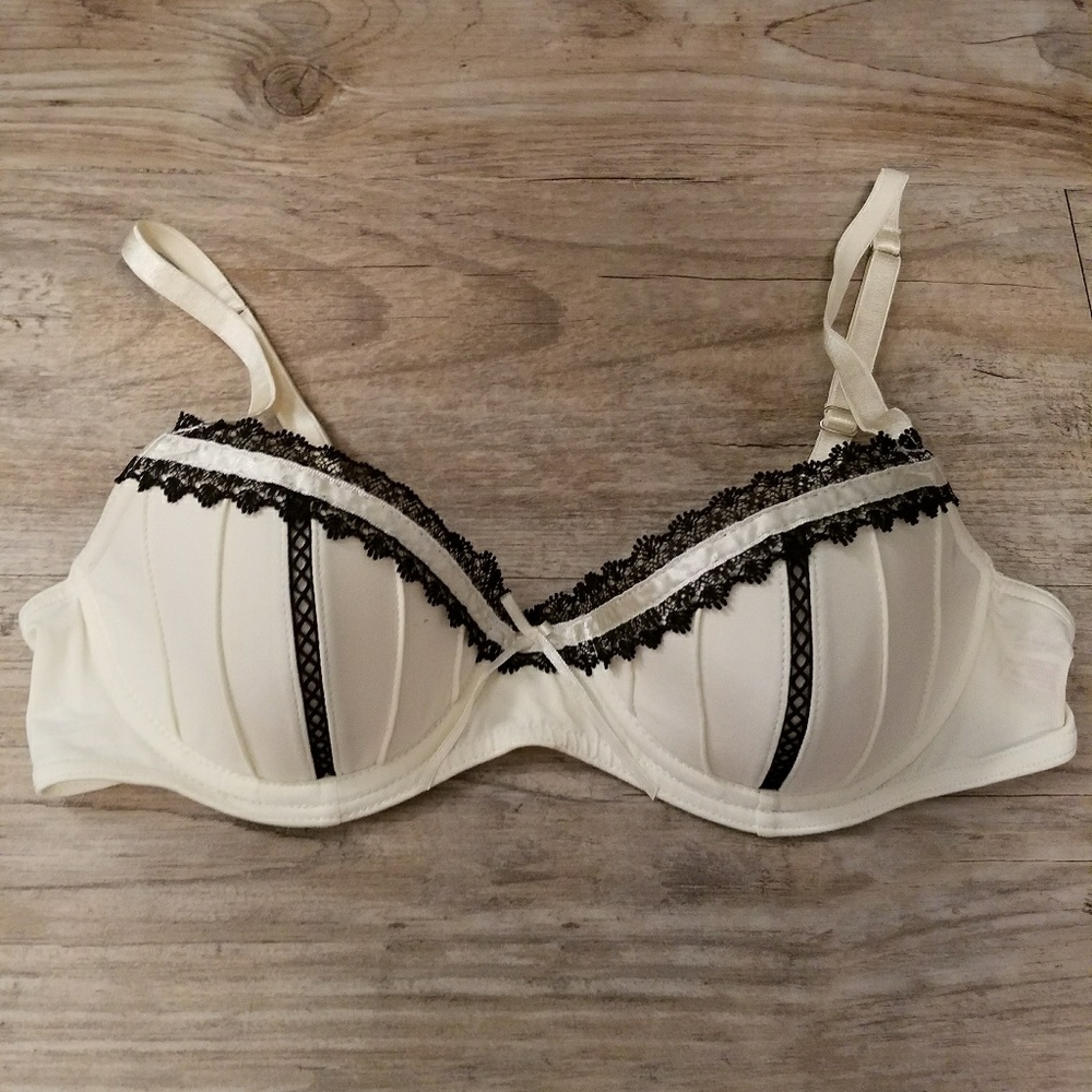 Bra
